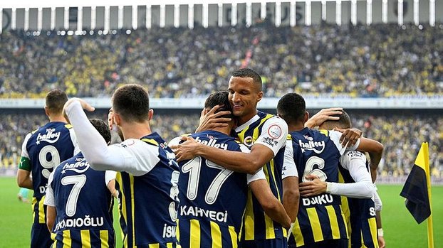Fenerbahçe 5 - 0 Çaykur Rizespor (MAÇ SONUCU - ÖZET)