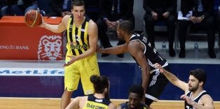 Fenerbahçe derbide Kartal'ı farklı geçti