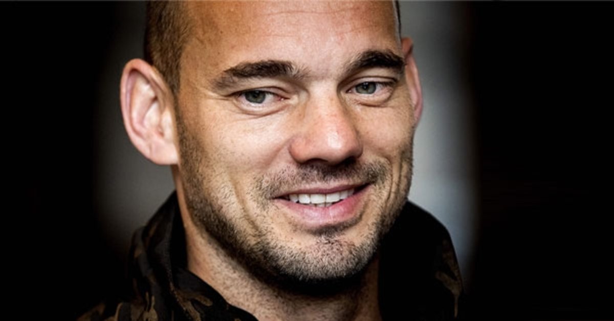 wesley sneijder den flas aciklama hoca olarak donuyor ve fotomac