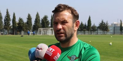 Akhisarspor'da Okan Buruk ilk peşinde