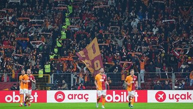 Taraftarlardan tribün şov