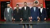 Demirel geri döndü
