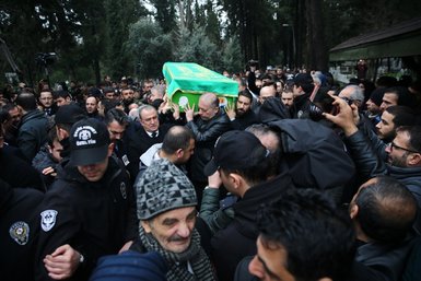 Galatasaray Teknik Direktörü Fatih Terim’in babası son yolculuğuna uğurlandı