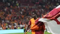 Singo parçalı formayla tanıştı