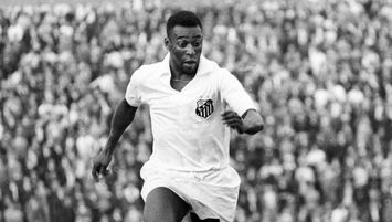 Efsane futbolcu Pele unutulmadı