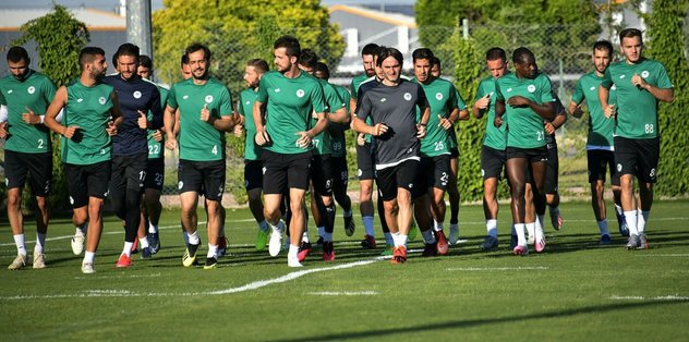 Konyaspor, Rizespor mesaisine başladı