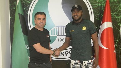 Sakaryaspor golcüsünü buldu!