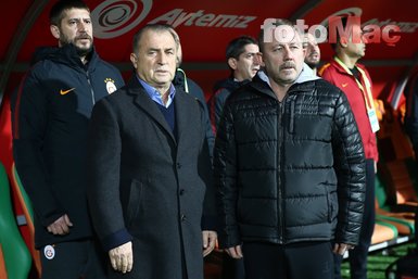 Beşiktaş ve Galatasaray’dan golcü atağı! Takımı ondan vazgeçti ve...