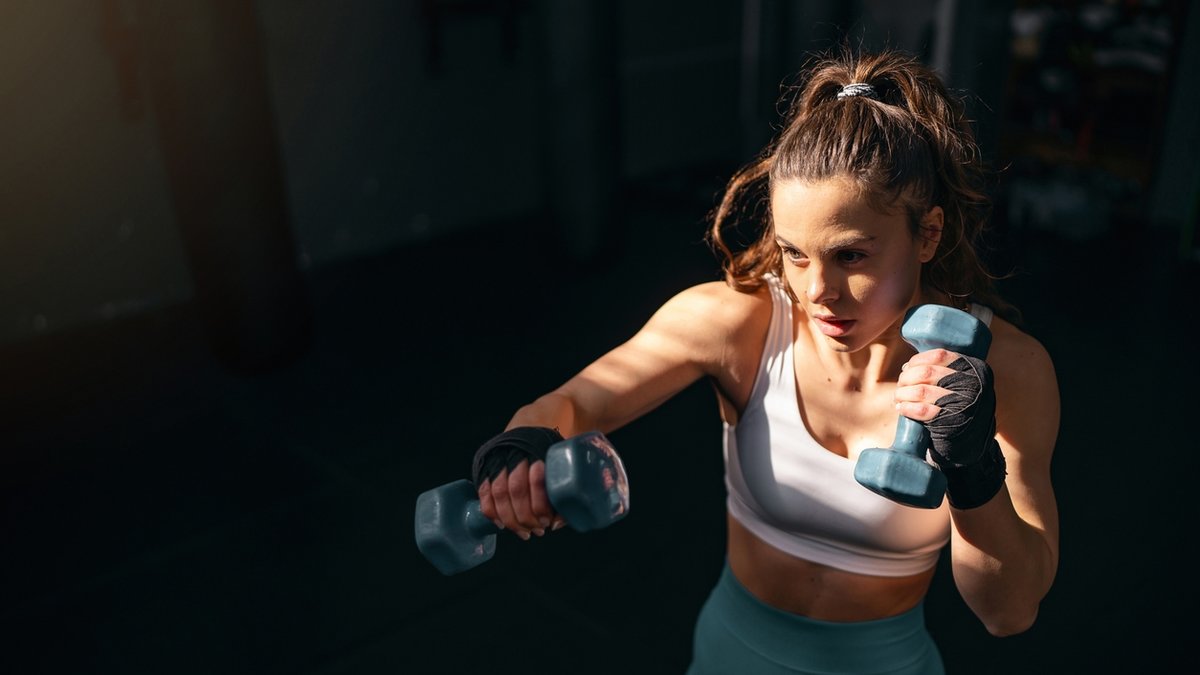 Evde yapabileceğin 3 kolay üst vücut egzersizi