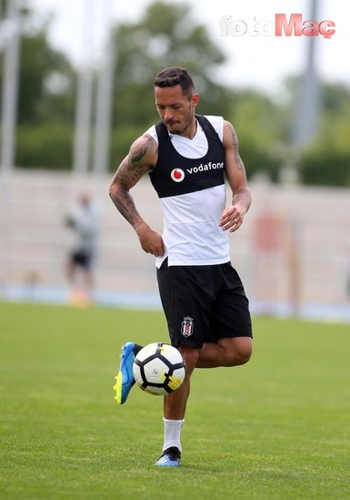 Adriano Correia Beşiktaş’la nikah tazeliyor