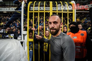 Vedat Muriç’e servet önerdiler! Fenerbahçe... Son dakika transfer haberleri...