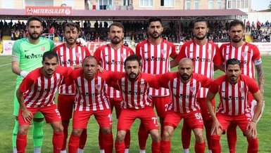 Nevşehir Belediyespor liglerin ertelenmemesine tepki gösterdi