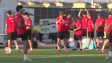Kenan Yıldız antrenmana dua ederek başladı