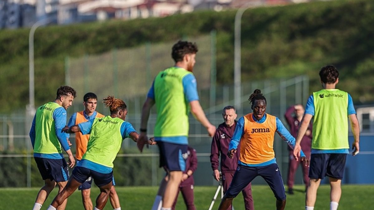 Trabzonspor'un Galatasaray mesaisi başladı