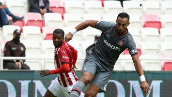 Karagümrük’te Benatia şoku!