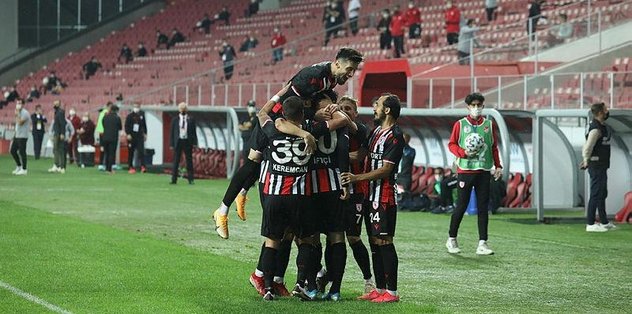 Samsunspor 4 2 Keciorengucu Mac Sonucu Son Dakika Tff 1 Lig Haberleri Fotomac
