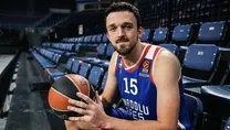 Anadolu Efes Sertaç Şanlı ile devam dedi!