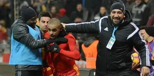Sarı-kırmızılıların son kurbanı Timsah oldu