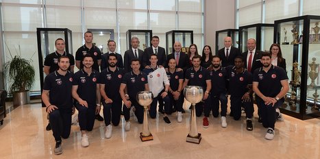 Halkbank'ta şampiyonluk pastası kesildi