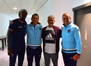 Jose Mourinho Medipol Başakşehir kampını ziyaret etti.