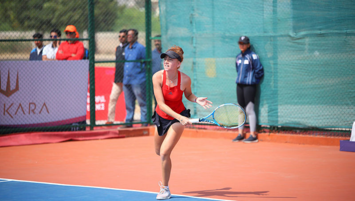Milli tenisçi Berfu Cengiz Hindistan'da finale yükseldi