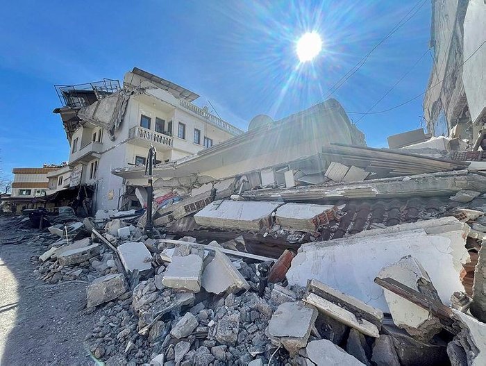 deprem-son-dakika-olu-ve-yarali-sayisi-kac-oldu-22-subat-kahramanmaras-hatay-depremi-son-dakika-haberleri-1677037293168.jpeg