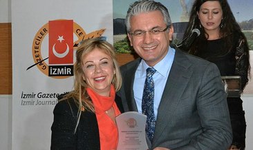 İzmir Gazeteciler Cemiyeti futbol turnuvasının ödülleri verildi