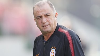 Mecburi sistem: 4-3-1-2