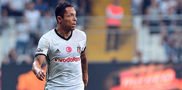 Adriano Correia kadroda yok