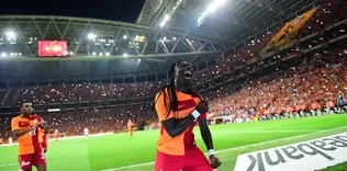 Özbek, Aysal’ın hayalini gerçekleştirdi