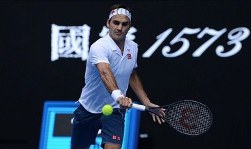Federer ve Wozniacki set vermeden tur atladı