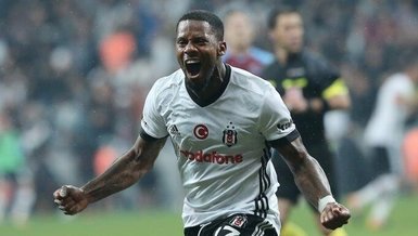 Lens hiç boş geçmiyor!