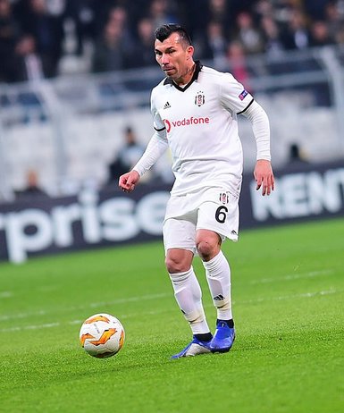 Gary Medel kara listeye alındı