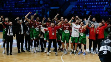 Pınar Karşıyaka finalde!