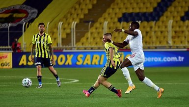 Fenerbahçe Sivasspor maçında Kayode'nin şutu direkten döndü! İşte o pozisyon...