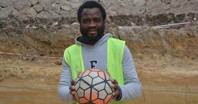 Kendini futbolcu olarak tanıttı, göçmen çıktı!