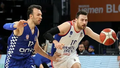 Anadolu Efes, Berlin önünde