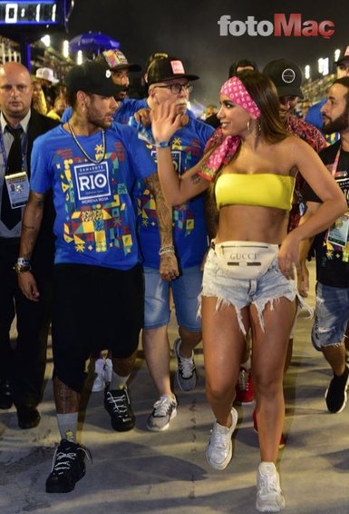 Neymar Rio Karnavalı’nda görüntülendi!