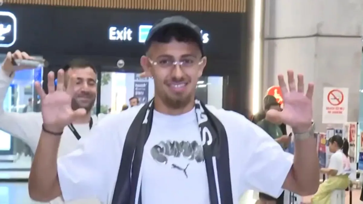Beşiktaş'ın yeni transferi İlhan Fakılı İstanbul'da!