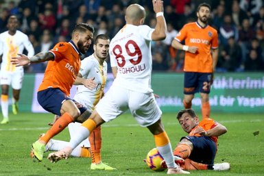 Başakşehir Galatasaray maçı sonrası flaş kavga!