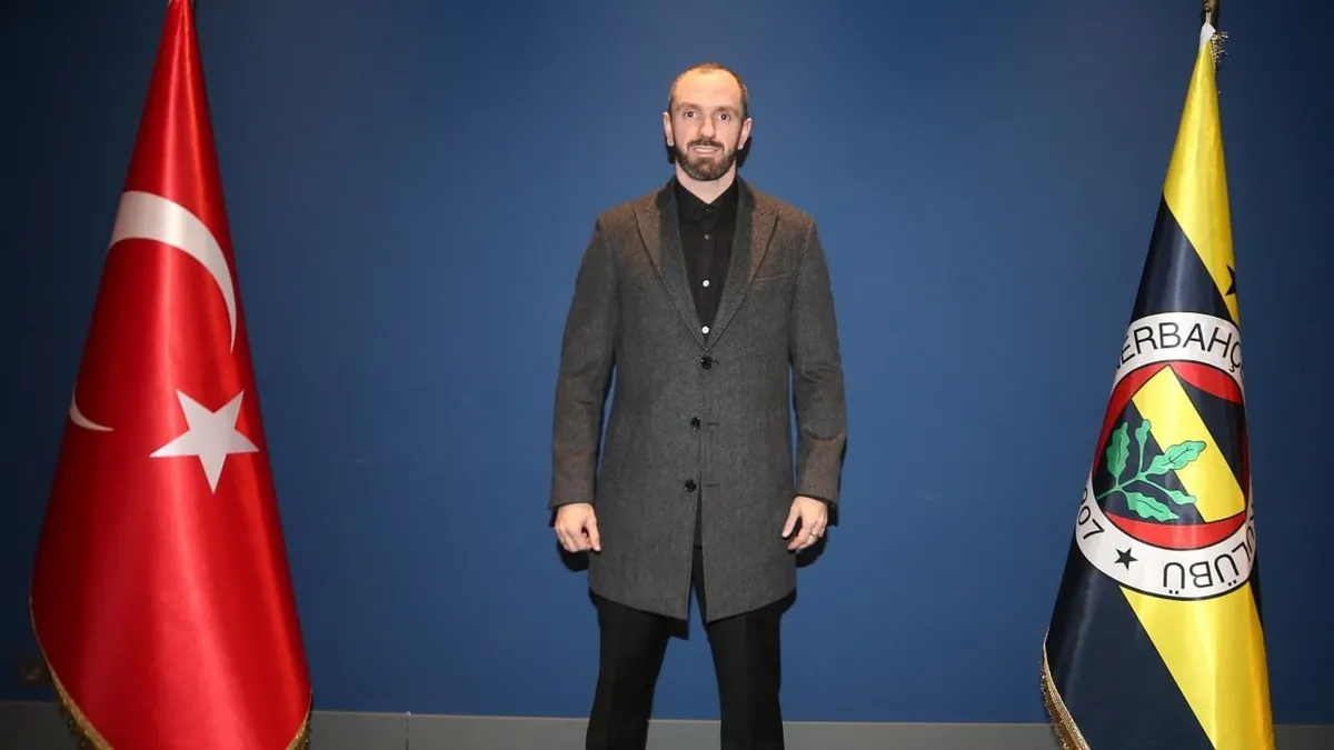 Fenerbahçe'de Ramil Guliyev atletizm şube sorumlusu oldu