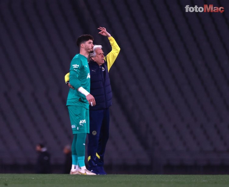 FENERBAHÇE HABERLERİ - Flaş Altay Bayındır yorumu! "30 milyon euro..."