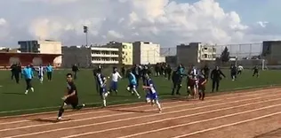 Amatör maçta kavga!