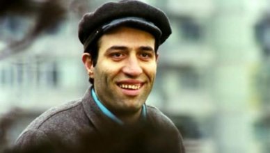 Kemal Sunal Unutulmadi Kemal Sunal Kimdir Kac Yasinda Oldu Kac Filmde Oynadi Ailesi Ve Kariyeri Fotomac