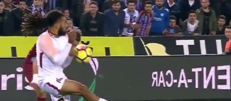 Derbide Penalti Tartismasi Son Dakika Trabzonspor Haberleri Fotomac
