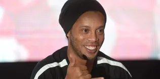Ronaldinho derbi için skor verdi!
