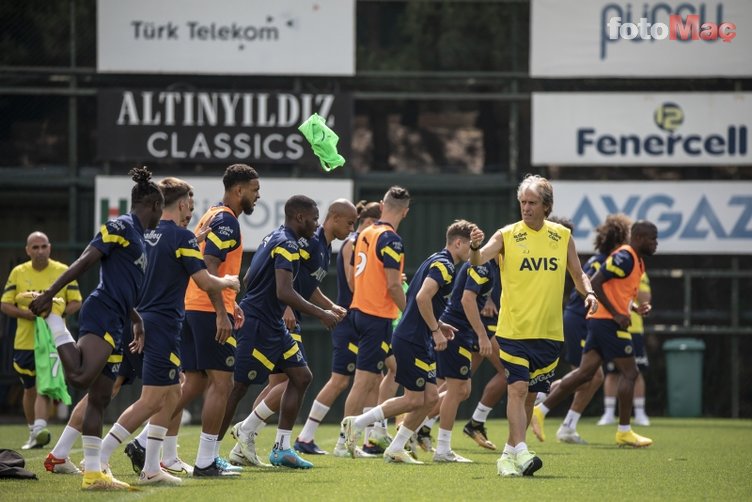 Fenerbahçe'de Jorge Jesus kolları sıvadı! Önemli değişiklikler ve Joao Pedro kararı