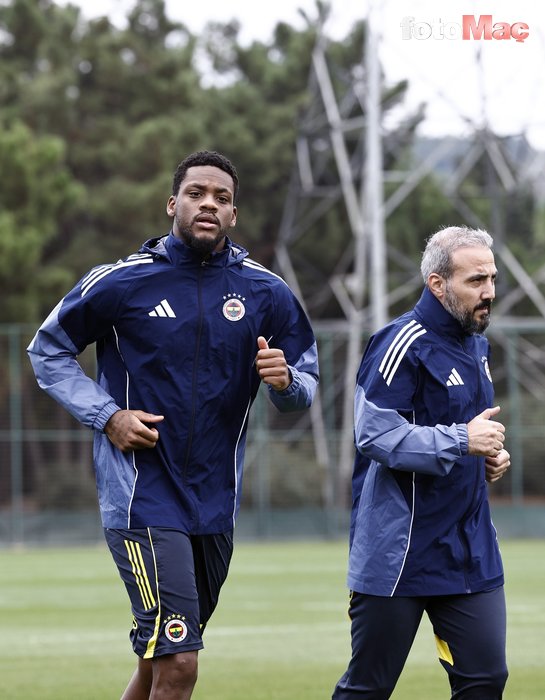 Fenerbahçe'nin yeni transferi Jhon Duran Avrupa'da gündem oldu!