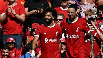 Liverpool 3 puanı 3 golle aldı!