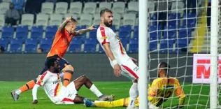 Başakşehir Göztepe’yi uzatmalarda yıktı!